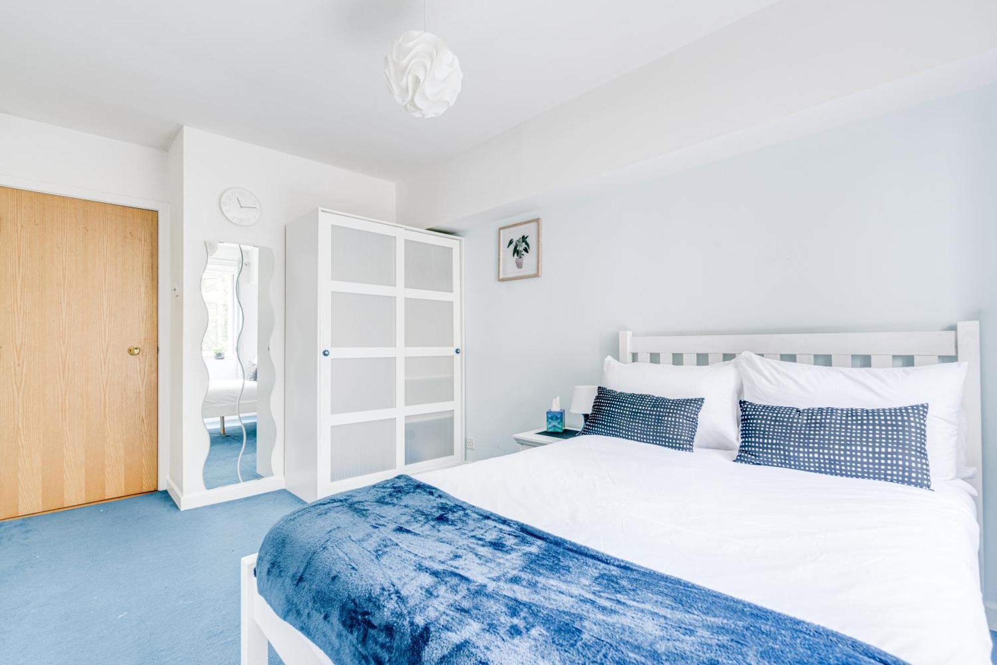 Apartment In Elephant & Castle With Parking London Exteriör bild