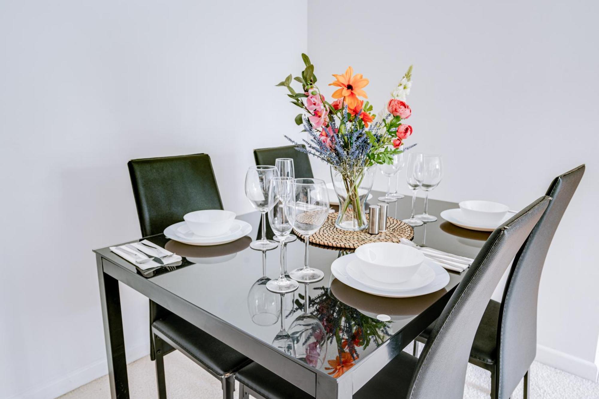 Apartment In Elephant & Castle With Parking London Exteriör bild